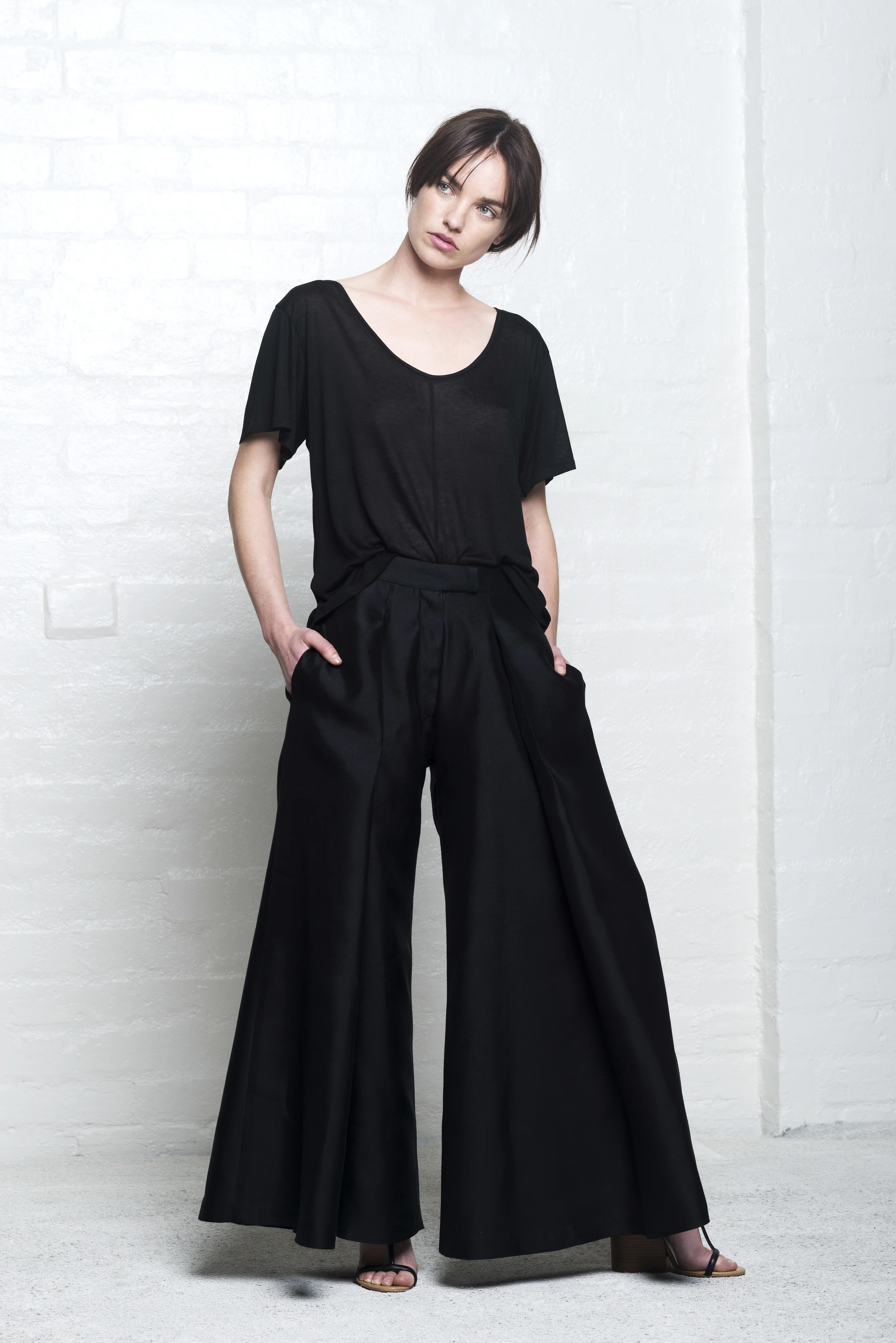 Sweeper Pants — Yuge Yu